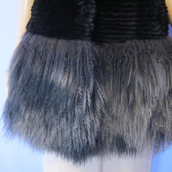 GORGEOUS Vintage Mongolian Fur Belted Boho Vest Coat - Picture 9 of 11